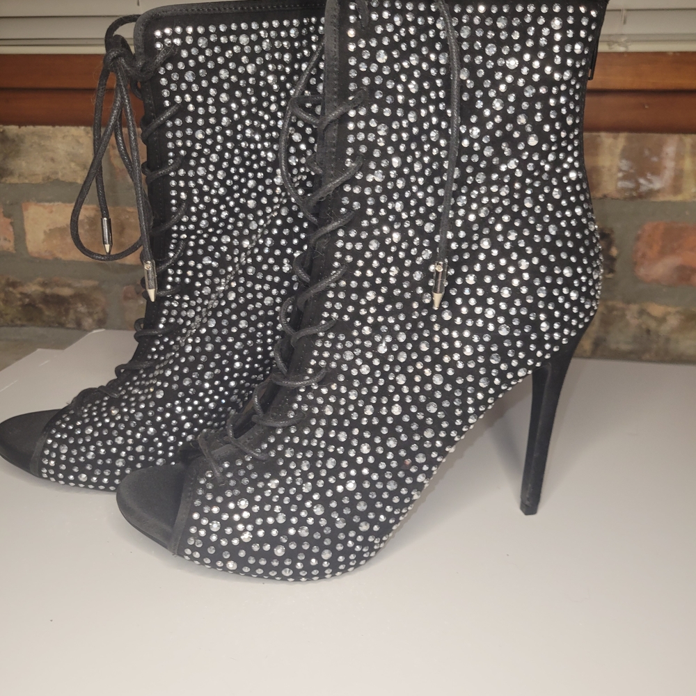 Sexy Black Rhinestone Lace-Up Heels